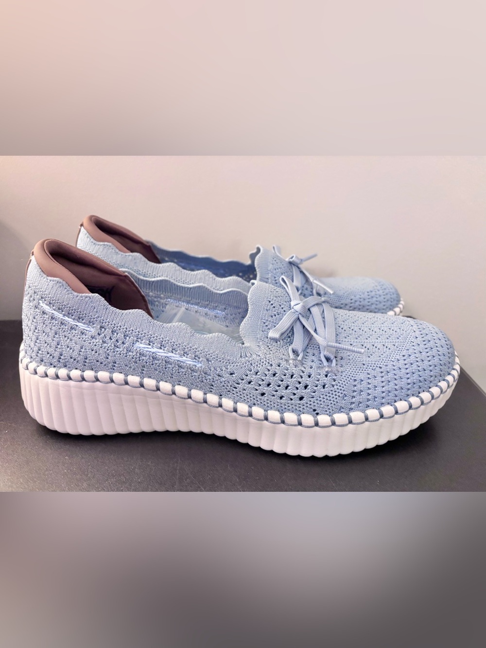 NWOT Skechers blue loafers women size 9